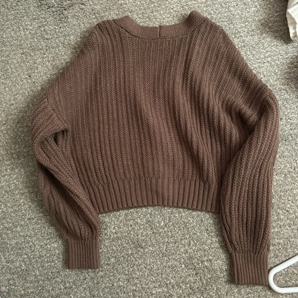 SO Brown Cable Knit Cropped Cardigan - Picture 2 of 2